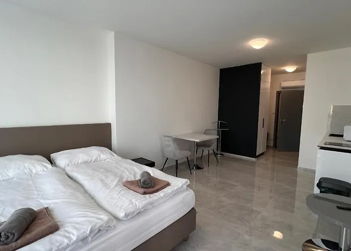 Apartment Air Conditioned 1 Vienna Gate, 2 *